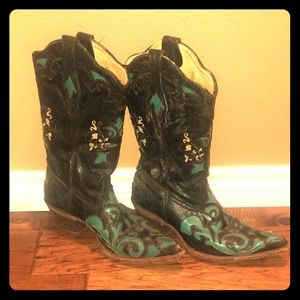 Corral Pointed toe boots